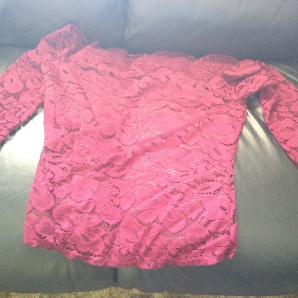 EUC Red Lacey Off Shoulder Top with Side Zipper Excellent Condition Size 10 - Picture 2 of 6